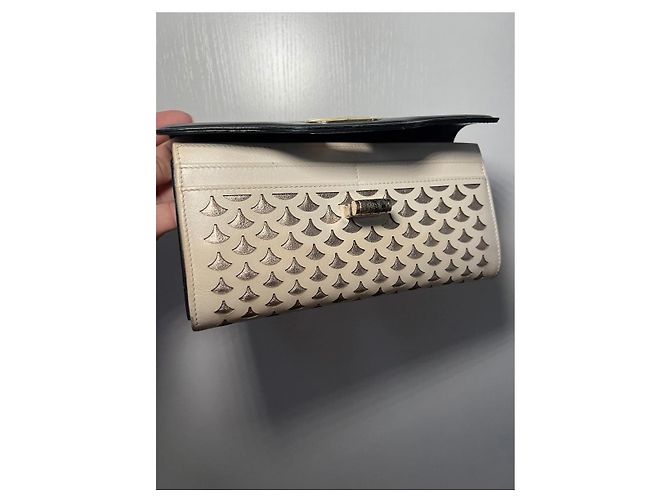 Bulgari Portafoglio Bvlgari in pelle nera e beige Nero - vista 6