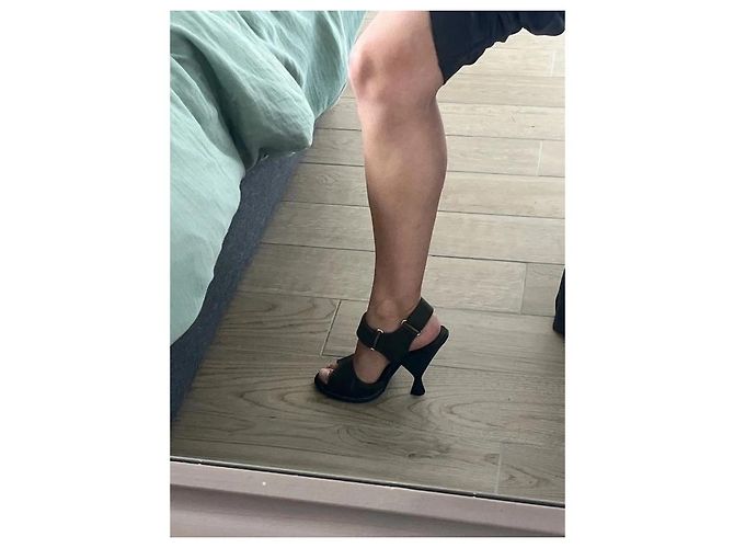 Prada Sandalen aus khaki Canvas mit Absatz Grün - Ansicht 7