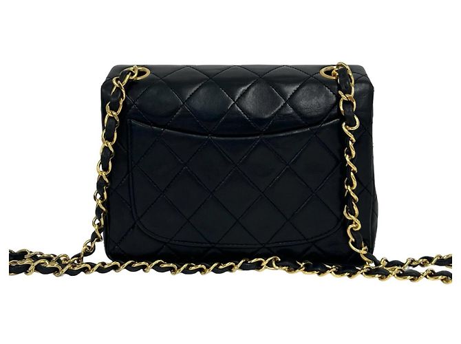 Borsa a tracolla Chanel Matelassé Coco Mark in pelle di agnello Nero - vista 3