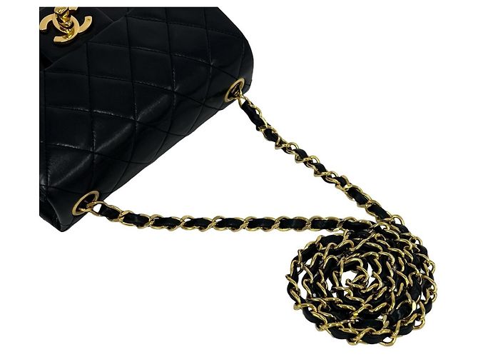 Borsa a tracolla Chanel Matelassé Coco Mark in pelle di agnello Nero - vista 4