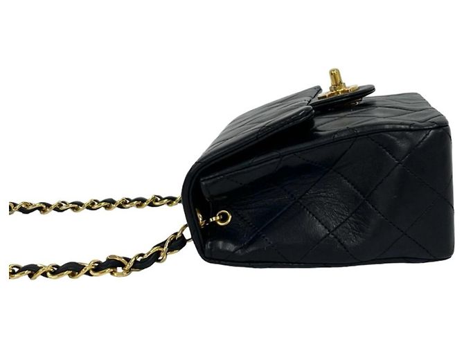Borsa a tracolla Chanel Matelassé Coco Mark in pelle di agnello Nero - vista 5