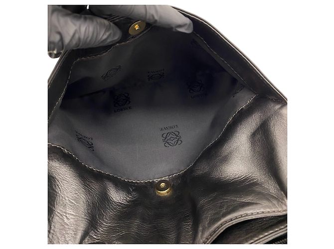 Borsa a tracolla in pelle Loewe Vintage Anagram Logo Nero - vista 10