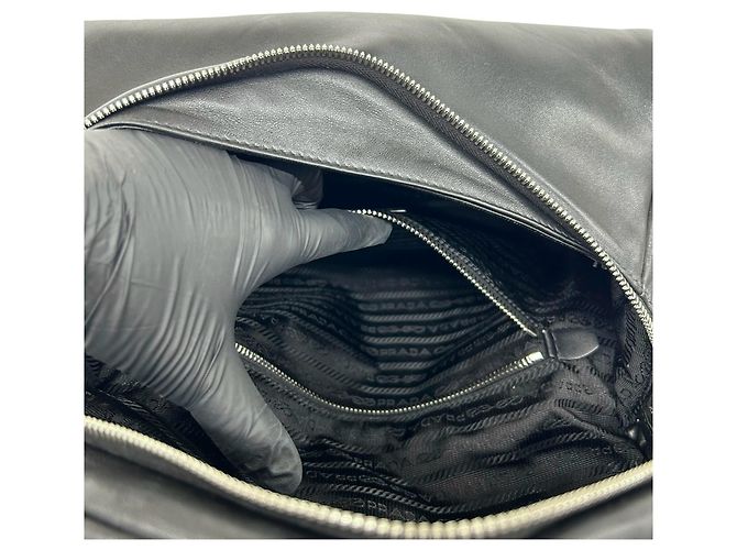 Sac à épaule PRADA Signo en cuir nappa avec logo triangle Noir - vue 10