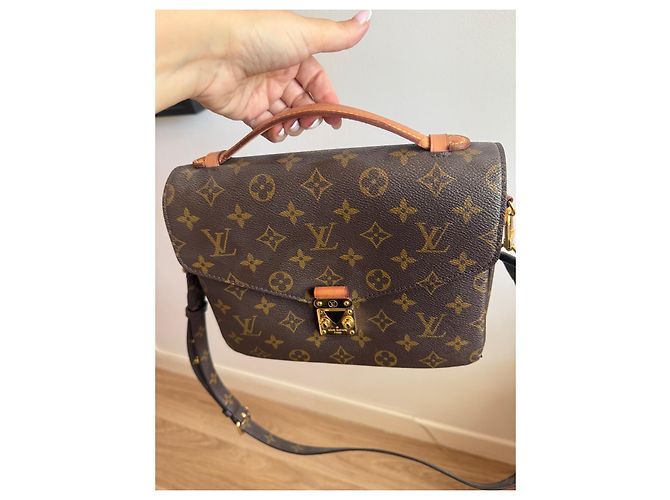 Borsa Louis Vuitton Pochette Métis Monogram Marrone - vista 7