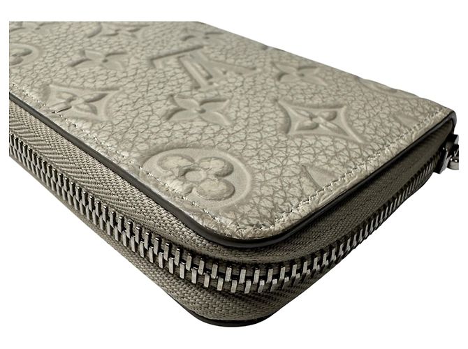 Louis Vuitton Zippy Wallet Climbing Vertical M81573 IC Bianco - vista 12