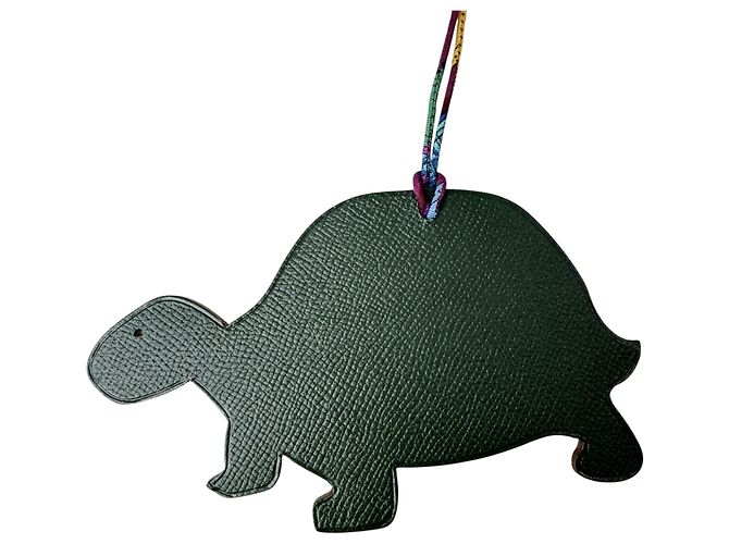 Hermès Charm tartaruga Petit H Hermes da donna Marrone Verde - vista 3