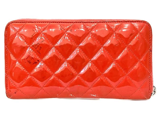 Portafoglio Chanel Matelassé in pelle verniciata rosa - vista 2
