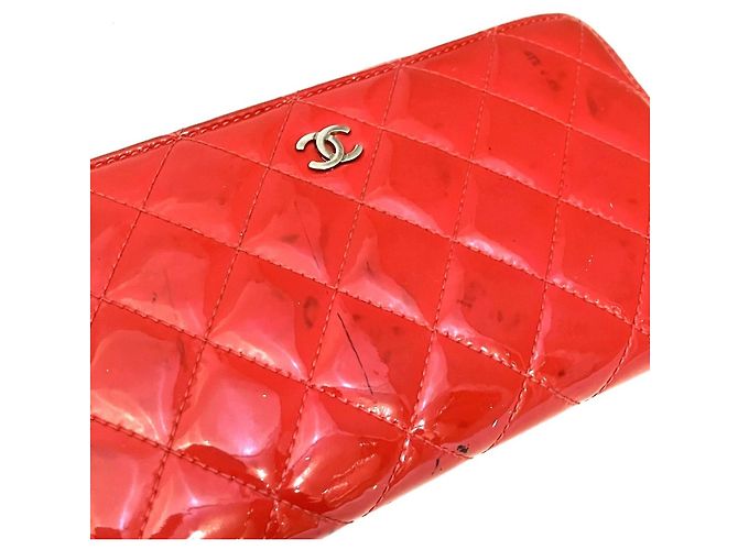 Portafoglio Chanel Matelassé in pelle verniciata rosa - vista 8