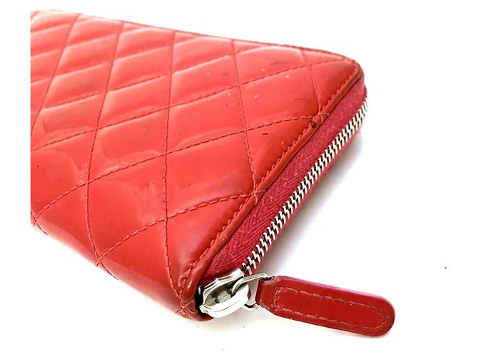 Portafoglio Chanel Matelassé in pelle verniciata rosa - vista 9