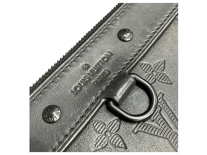 Louis Vuitton Monogram Shadow Pochette Discovery Clutch Bag Nero - vista 8