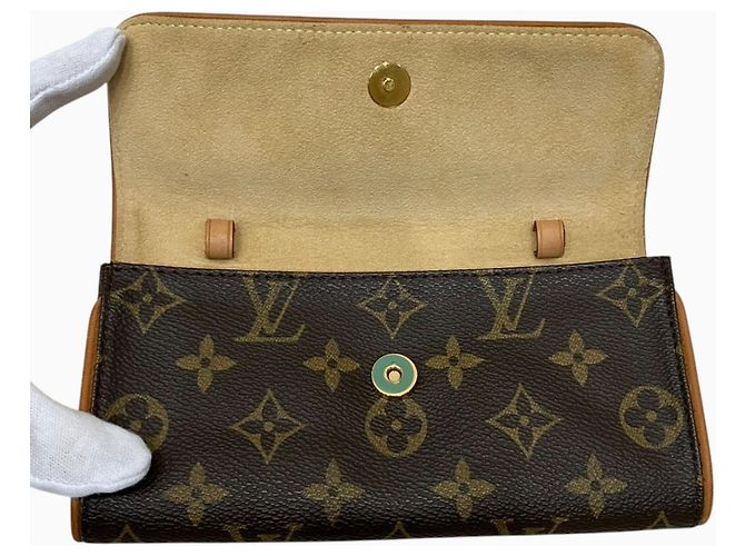 Borsa a tracolla Louis Vuitton Pochette Twin PM Marrone - vista 6