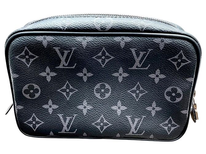 Louis Vuitton Monogram Eclipse Trouse Toilette PM Pochette - vista 2