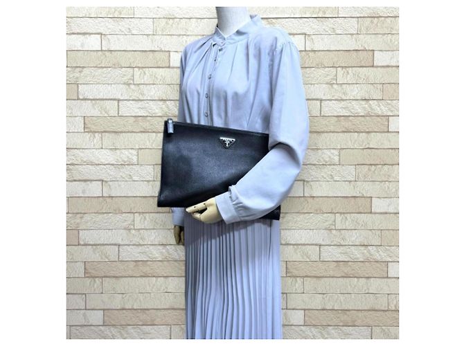 Borsa a pochette Prada in pelle nera Nero - vista 2