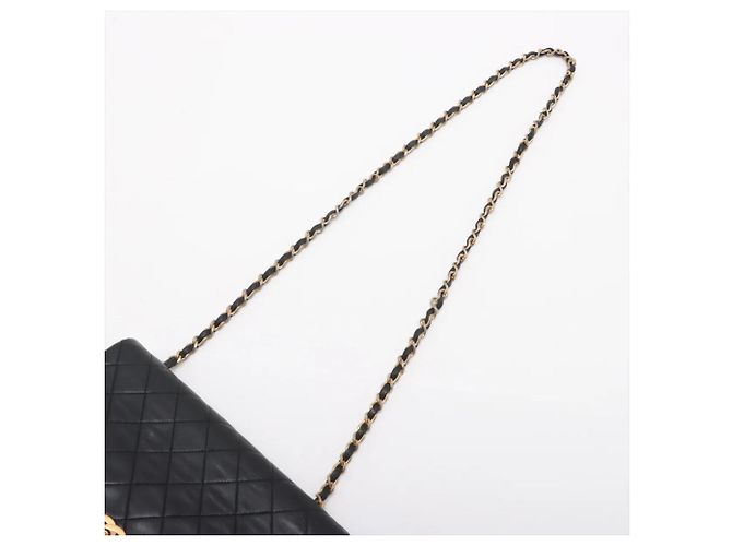 Borsa a tracolla Chanel Matelassé in pelle di agnello Nero - vista 5
