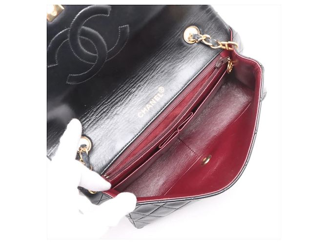 Borsa a tracolla Chanel Matelassé in pelle di agnello Nero - vista 6
