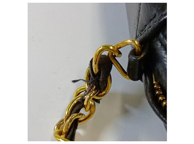 Chanel Matelassé Lammleder Schultertasche mit Fransen und Kette Schwarz - Ansicht 11