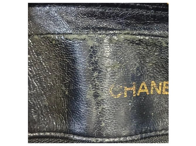 Chanel Matelassé Lammleder Schultertasche mit Fransen und Kette Schwarz - Ansicht 15