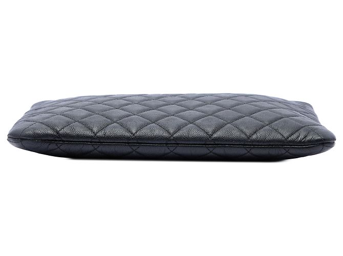 Chanel Black Medium Quilted Caviar Boy O Case Clutch Nero - vista 3