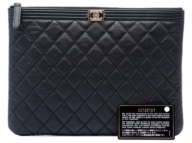 Chanel Black Medium Quilted Caviar Boy O Case Clutch Nero - vista 7