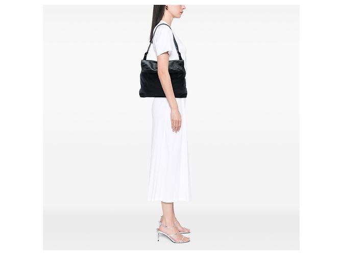 Borsa a tracolla Burberry in pelle nera borchiata con lucchetto Nero - vista 5