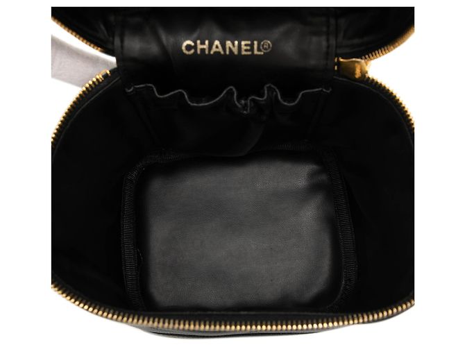Borsa Vanity Chanel Black CC Caviar Nero - vista 4