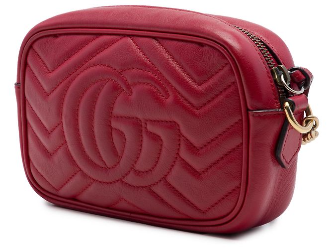 Gucci Mini GG Marmont Crossbody aus gestepptem Leder in Rot - Ansicht 2