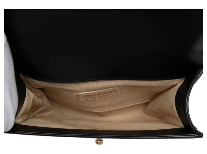 Chanel Black Small Chevron Lambskin Stitched Boy Flap Nero - vista 4