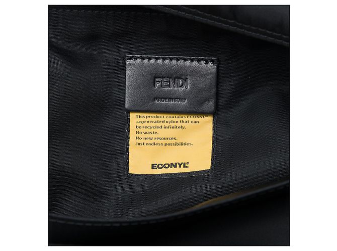 Borsa Messenger Baguette Fendi in nylon nero - vista 5