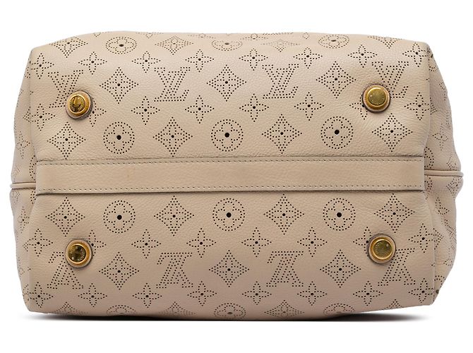 Louis Vuitton Beige Monogram Mahina Cirrus PM - Ansicht 3