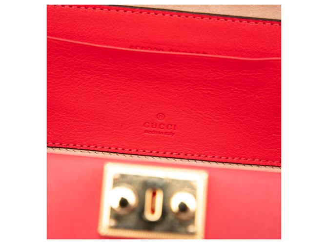 Bolso bandolera Gucci de piel de becerro roja con G entrelazadas - vista 5