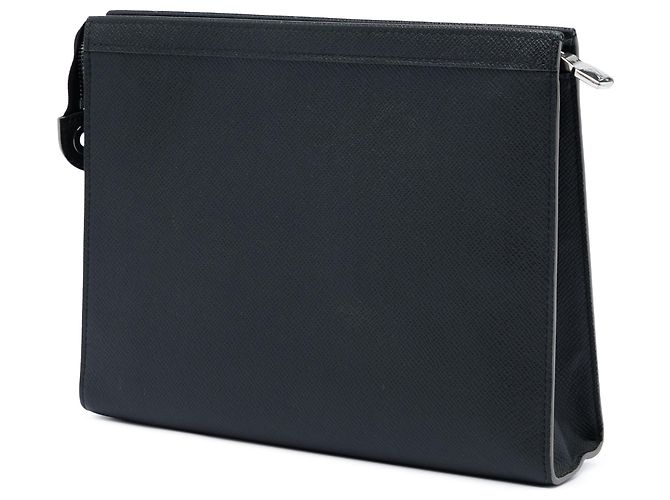 Louis Vuitton Black Taiga Articles de Voyage Pochette Voyage MM Nero - vista 2