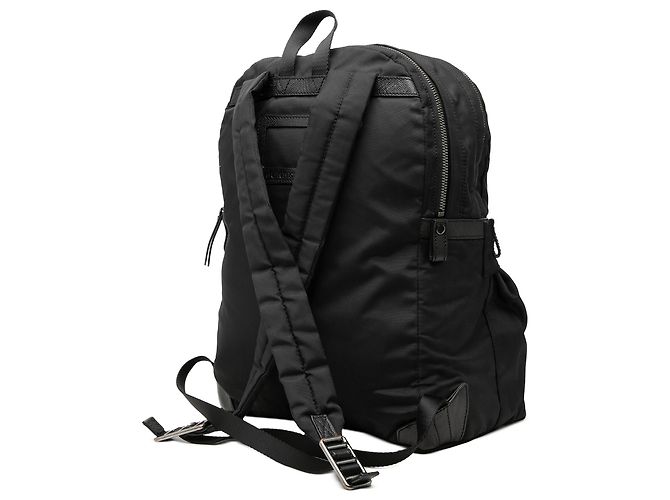 Burberry Nylon-Rucksack mit schwarzen Lederdetails - Ansicht 2
