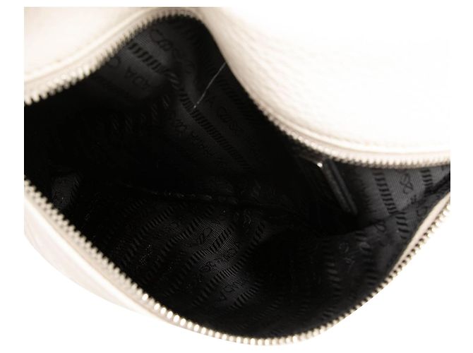 Borsa Sling Prada in pelle Vitello Daino bianca con logo impresso Bianco - vista 4