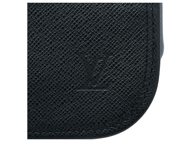 Louis Vuitton Black Taiga Andrei Nero - vista 5