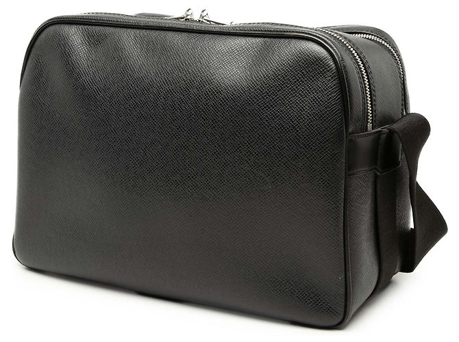 Louis Vuitton Black Taiga Reporter PM Noir - vue 2
