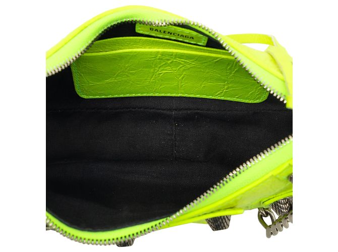 Balenciaga Mini Le Cagole Motocross in nappa gialla Giallo - vista 4