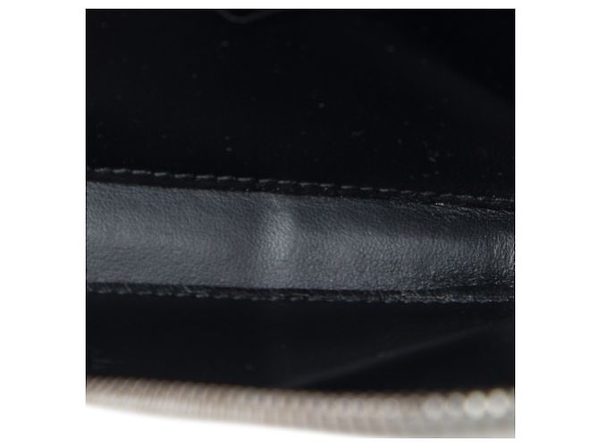 Pouch Mini Prada in pelle spazzolata bianca con catena e triangolo Bianco Bianco sporco - vista 4