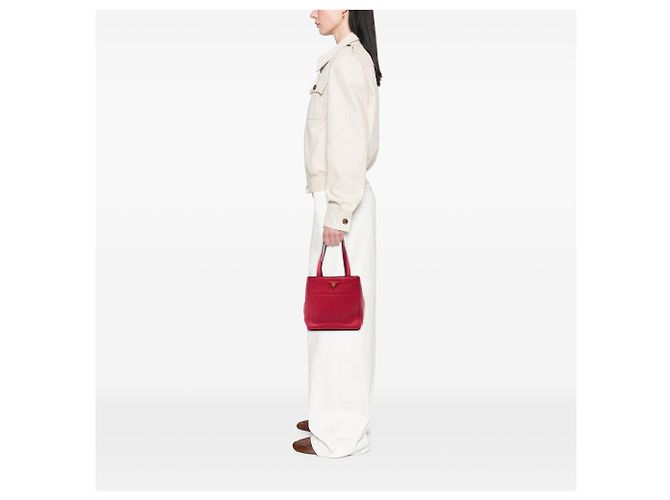 Prada Red Vitello Daino Tote Rot - Ansicht 6