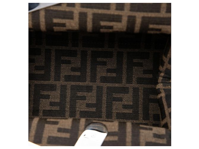 Fendi First Borsa a Tracolla in Vernice Verde Midi Verde chiaro - vista 4