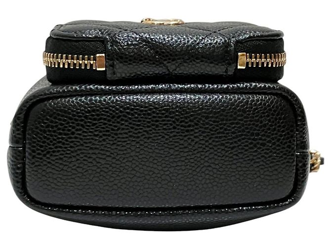 Borsa a tracolla Chanel Matelassé in pelle caviar Nero - vista 3