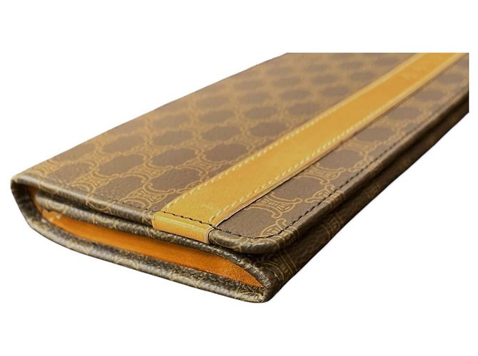 Céline Portafoglio lungo Celine Macadam in PVC e pelle marrone - vista 8