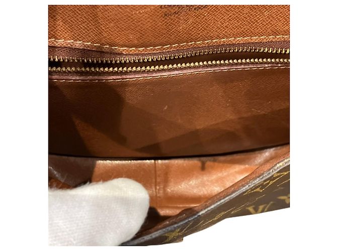 Louis Vuitton Saint Cloud Schultertasche - Ansicht 5