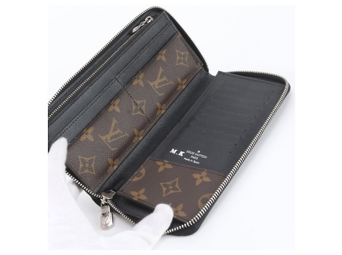 Louis Vuitton Monogram Macassar Zippy Wallet Brown Black - view 6