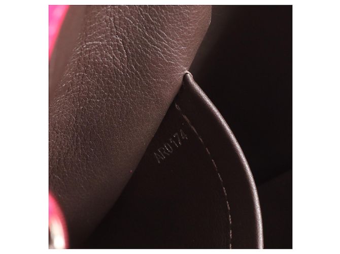 Borsa Louis Vuitton Capucines MM Rosa - vista 9