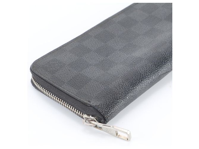 Louis Vuitton Damier Graphite Zippy Wallet Black - view 4