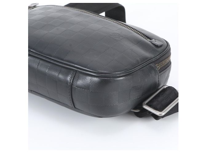 Pouch/Borsa a tracolla Louis Vuitton Damier Infini Ambrelle in pelle Nero - vista 6