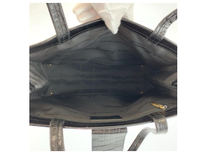 Borsa Tote/Spalla in pelle nera Salvatore Ferragamo Nero - vista 9