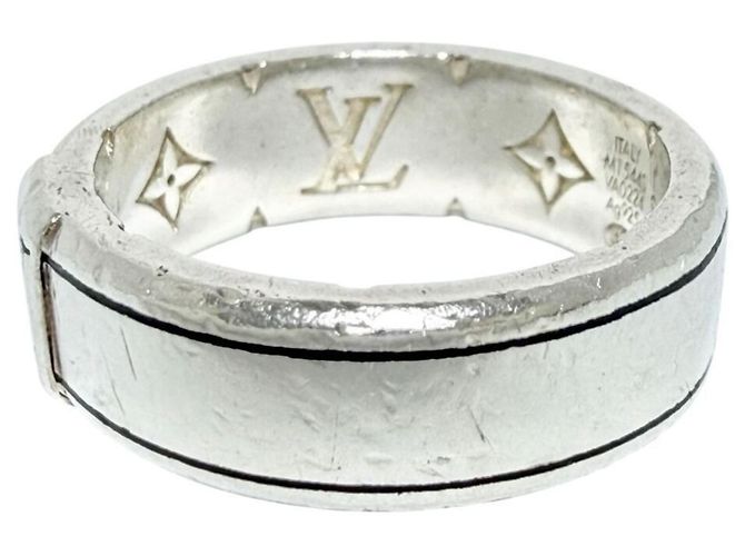 Louis Vuitton Men's LV Spike Band Ring - view 3