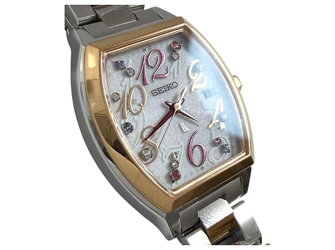Seiko Lukia Funk-Solaruhr - Ansicht 2