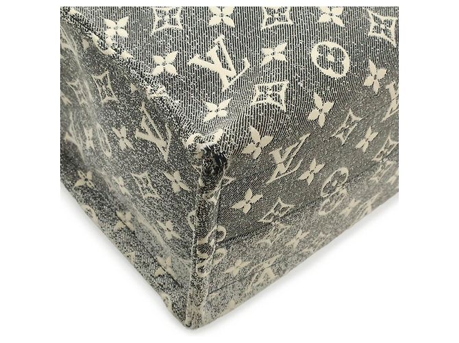 Borsa Tote Louis Vuitton OnTheGo MM Nero - vista 3